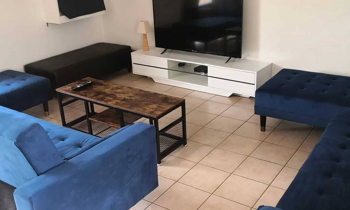 Jaunay-Clan Villa | Homerez - Villa Futuroscope, private pool