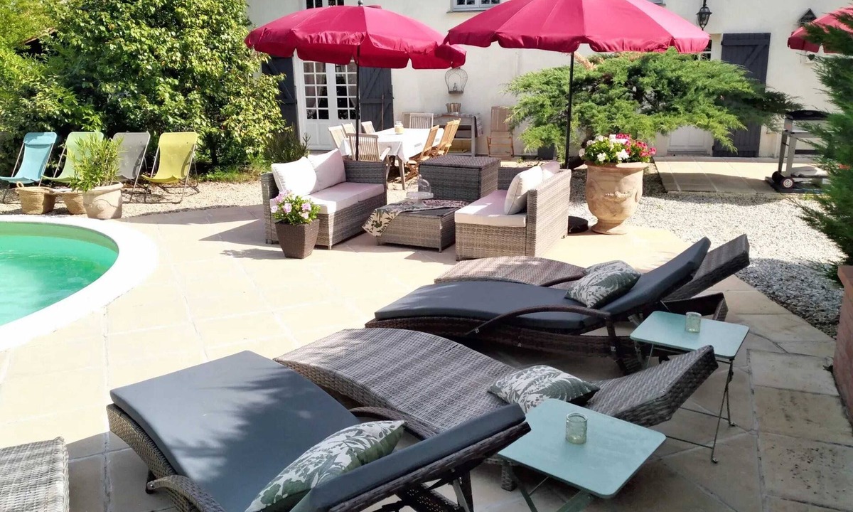 Arsac Villa | Homerez - Villa in Arsac with pool