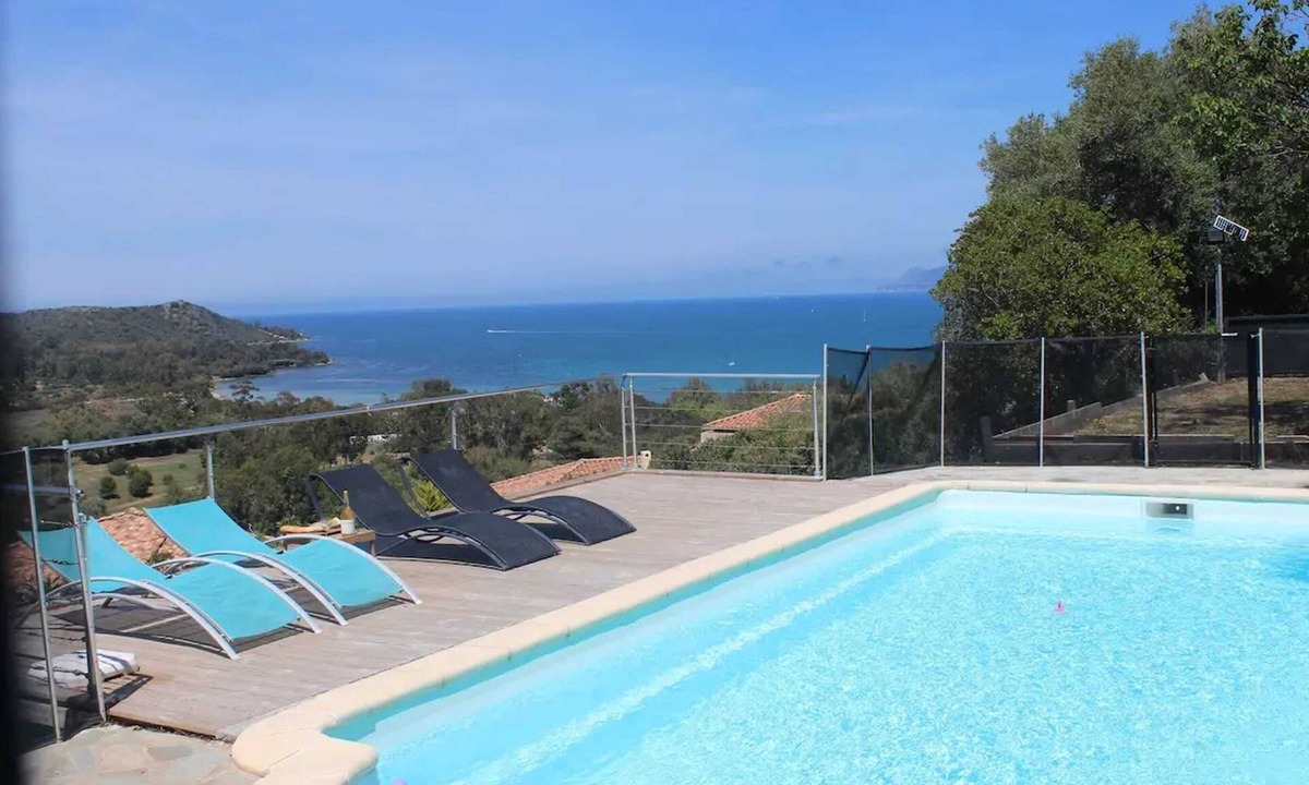 Saint-Florent Villa | Homerez - Villa in Saint-Florent