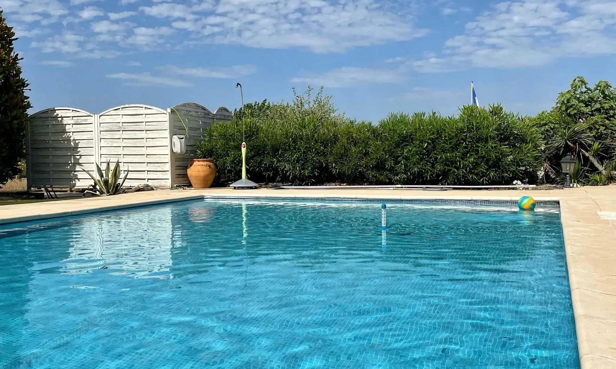 Tourrettes Villa | Homerez - Villa Tourrettes private pool