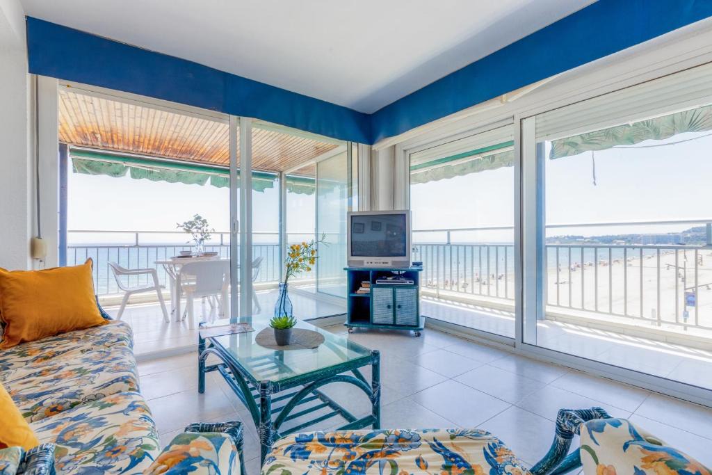La Pineda Apartment | Homes & Go Bell Raco Basic II