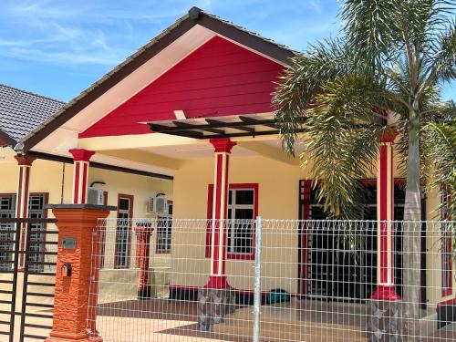 Selising House | Homestay Adilah D