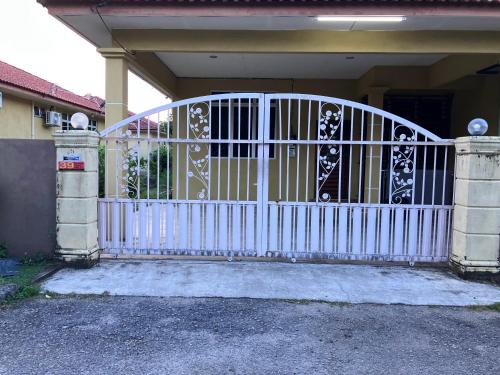 Kampung Sura Masjid House | Homestay Al amin 2