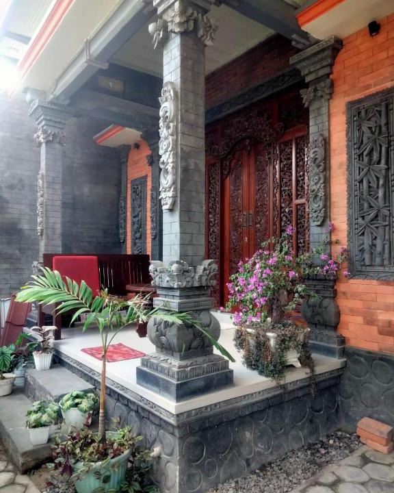 Rogojampi House | homestay Arriza