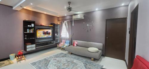 Kampung Leban Apartment | Homestay Arysha Dhalia