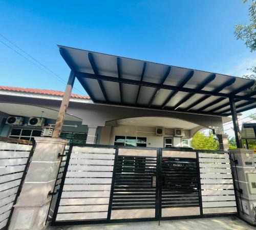 Kenangan Tun Syed Nasir House | Homestay Axalea