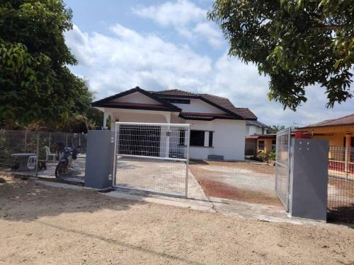 Bukit Gambir Villa | Homestay Ayah