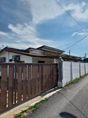 Kampung Ulu Takir House | Homestay Bonda