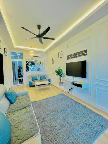 Seri Manjung House | Homestay DEEDORA