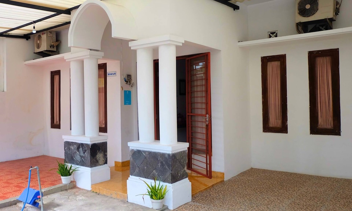 Mlati Villa | Homestay Jogja dekat Taman Pelangi by Simply Homy