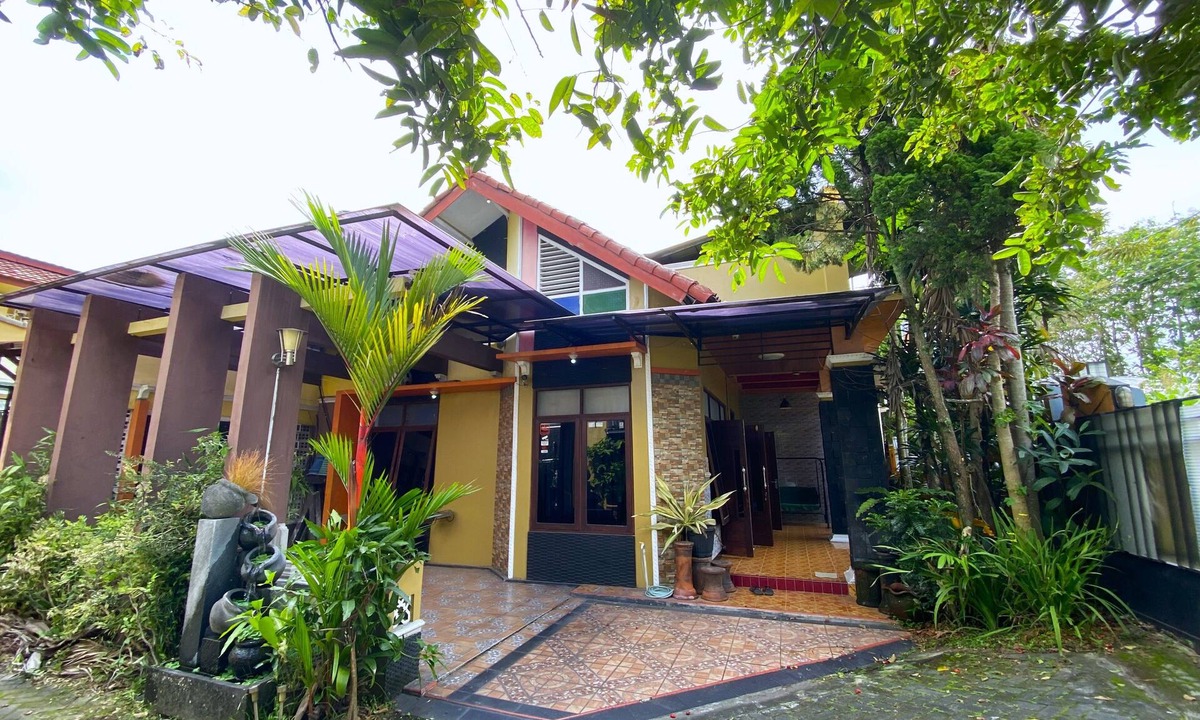 Ngaglik House | Homestay Jogja Dekat UII By Simply Homy
