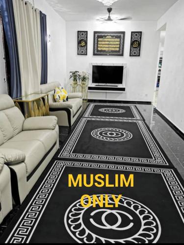 Jasin House | "Homestay Mak Midah"