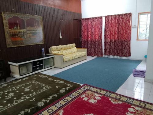 Sungai Rokam House | Homestay Melati