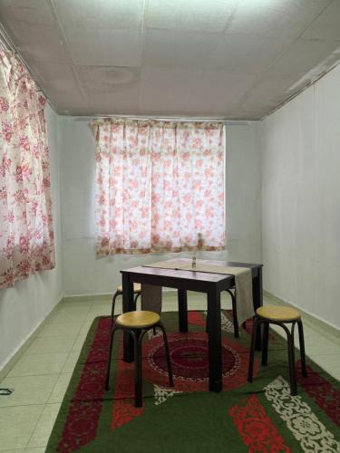 Kampung Pulau Nyior House | HOMESTAY NO.45