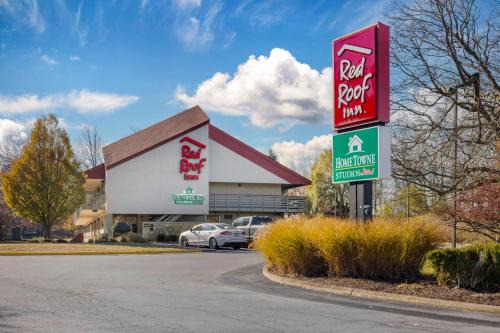 Bowmansville Hotel | HomeTowne Studios by Red Roof Buffalo - Niagara Airport