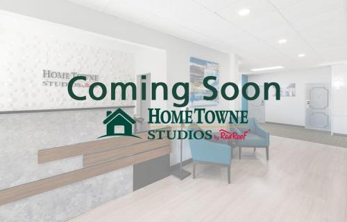 Fort Myers Hotel | HomeTowne Studios by Red Roof Fort Myers
