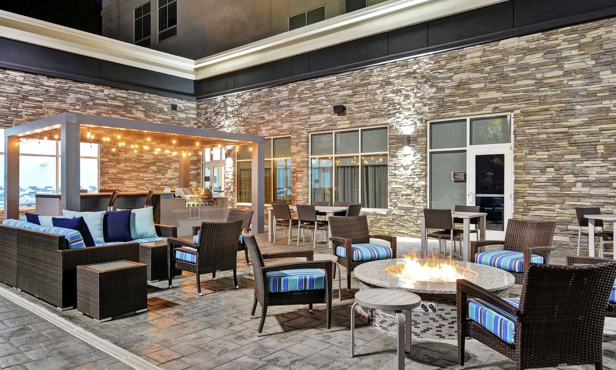 Lynchburg Hotel | Homewood Suites by Hilton Lynchburg