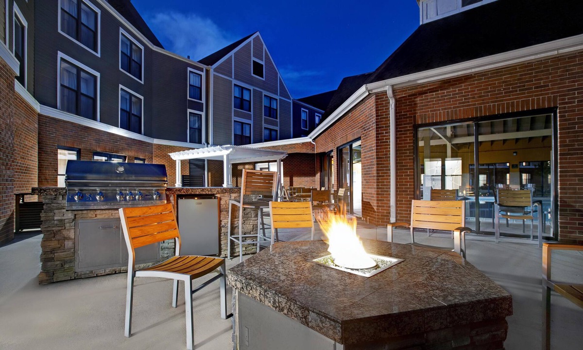 Lincolnshire Hotel | Homewood Suites by Hilton Chicago-Lincolnshire