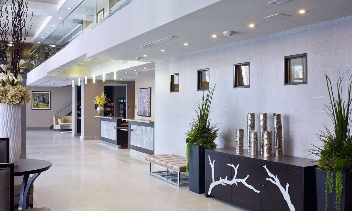 Central Hamilton Hotel | Homewood Suites by Hilton Hamilton, Ontario, Canada