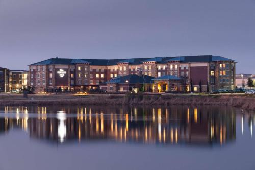 Denton Hotel | Homewood Suites by Hilton Denton