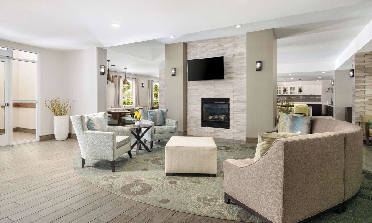 Grapevine Hotel | Homewood Suites by Hilton Dallas-DFW Airport N-Grapevine