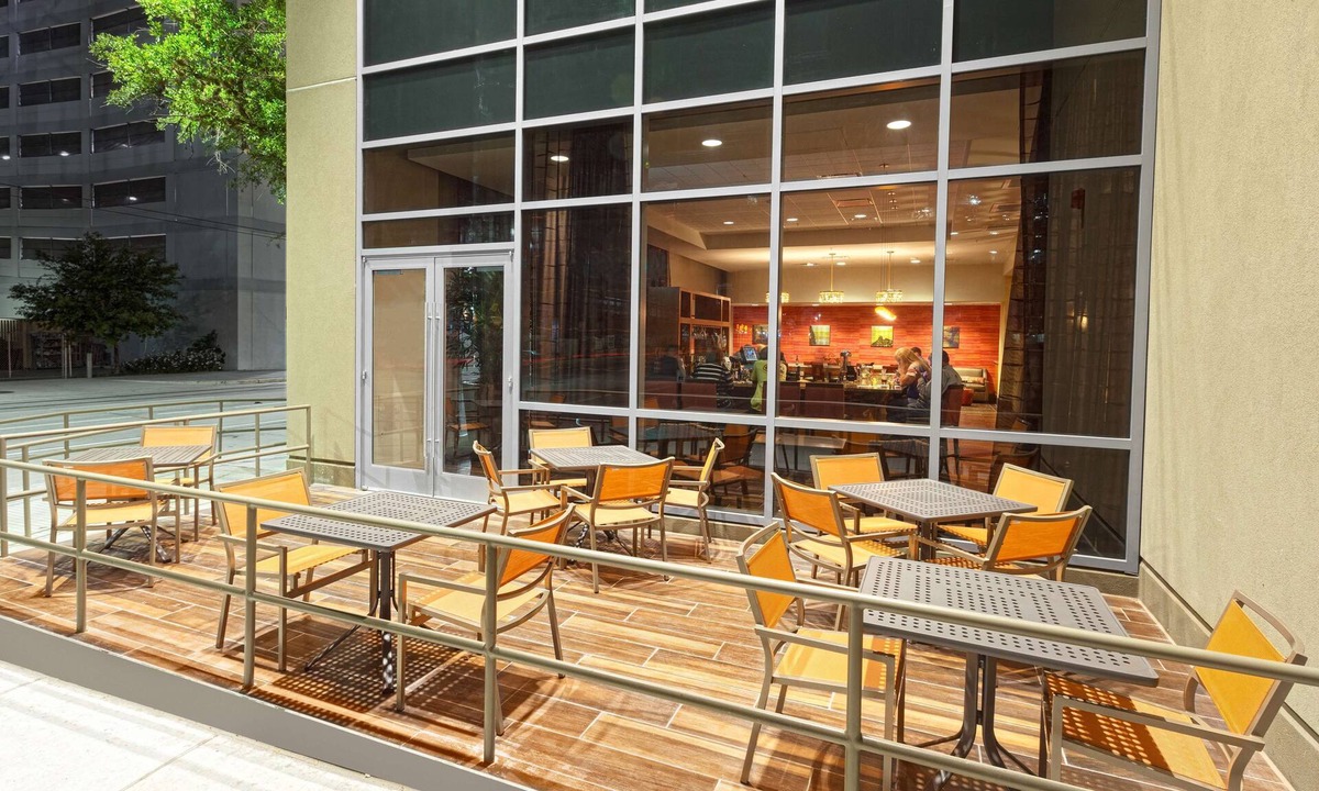 Houston Convention District Hotel | Homewood Suites by Hilton Houston Downtown Convention Center