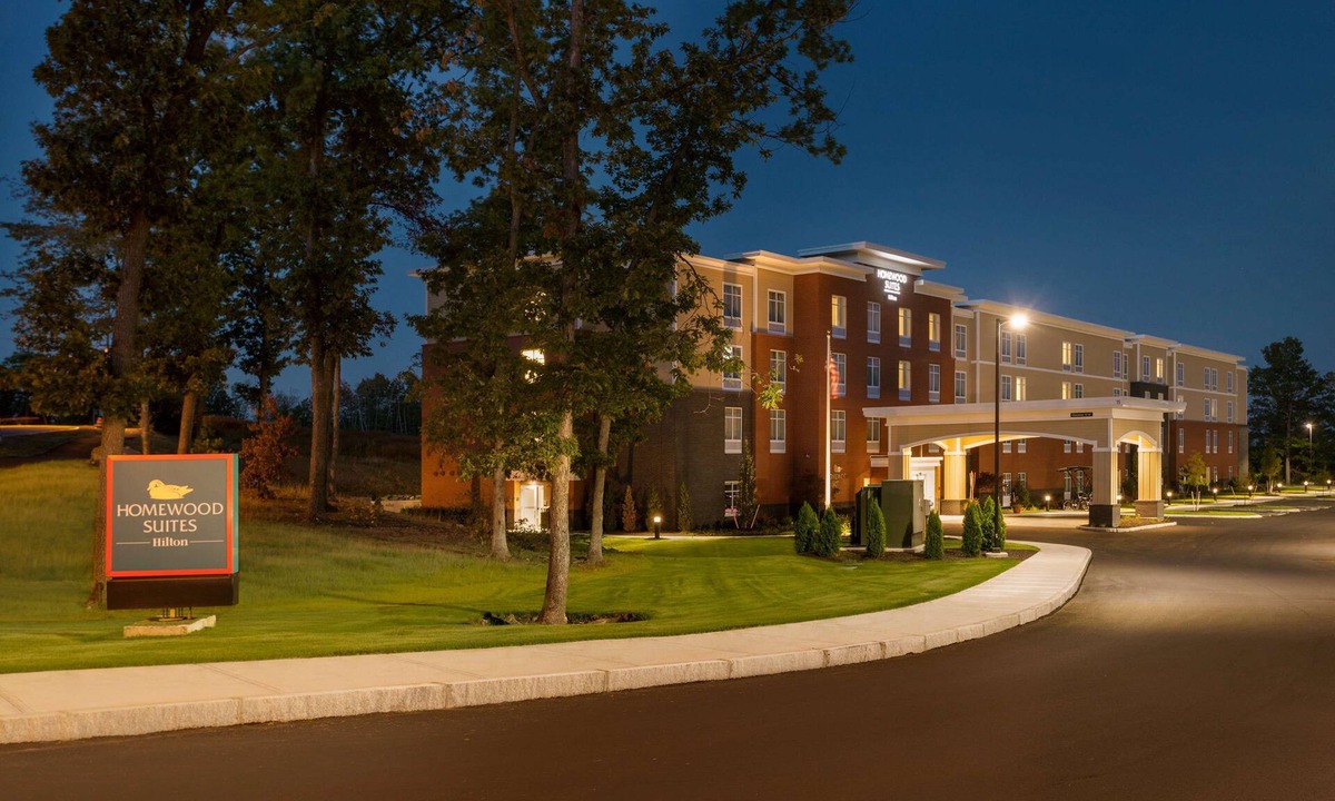Nashua Hotel | Homewood Suites by Hilton Gateway Hills Nashua