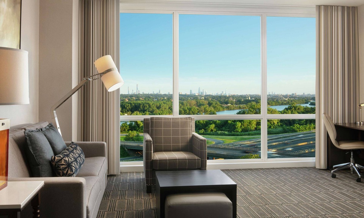 Teaneck Hotel | Homewood Suites by Hilton Teaneck Glenpointe