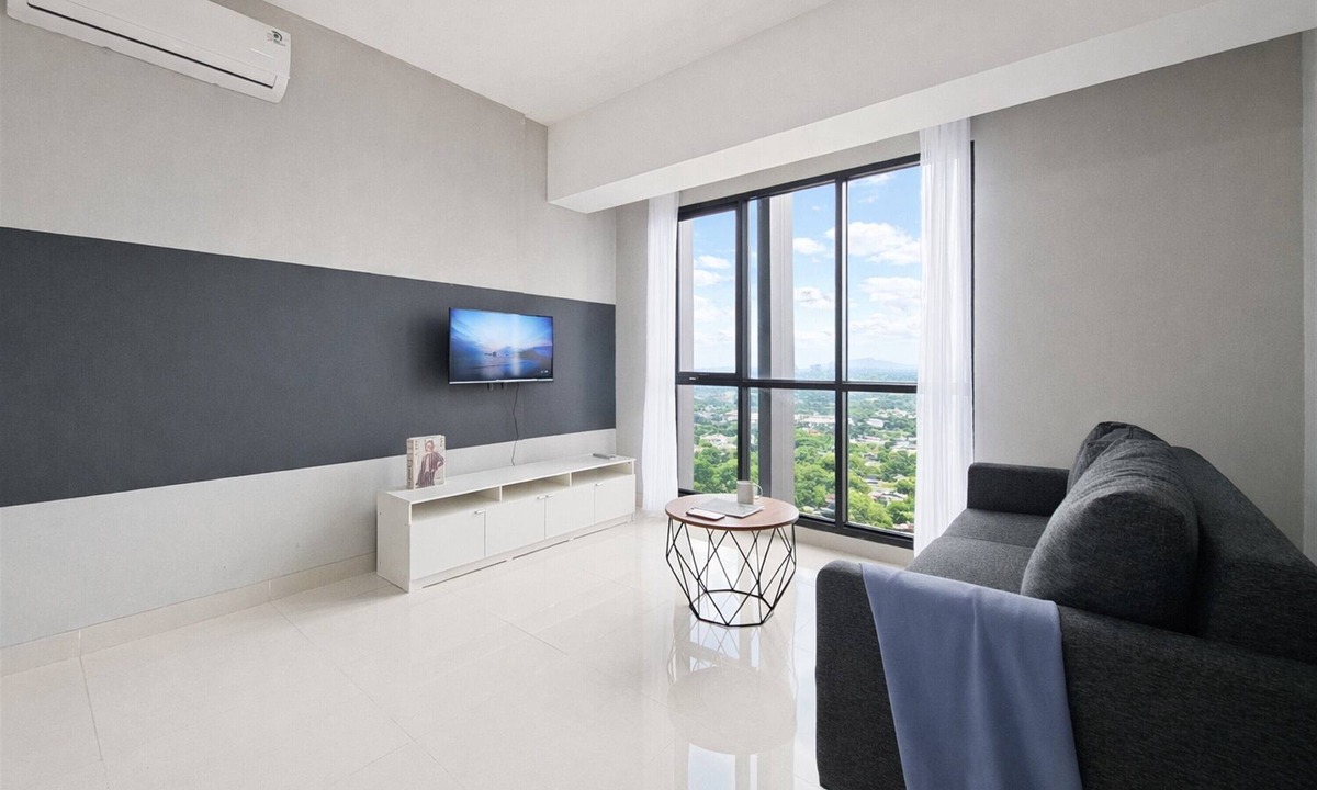 Serpong Apartment | Homey And Spacious 3Br With City View At Apartment The Ayoma
