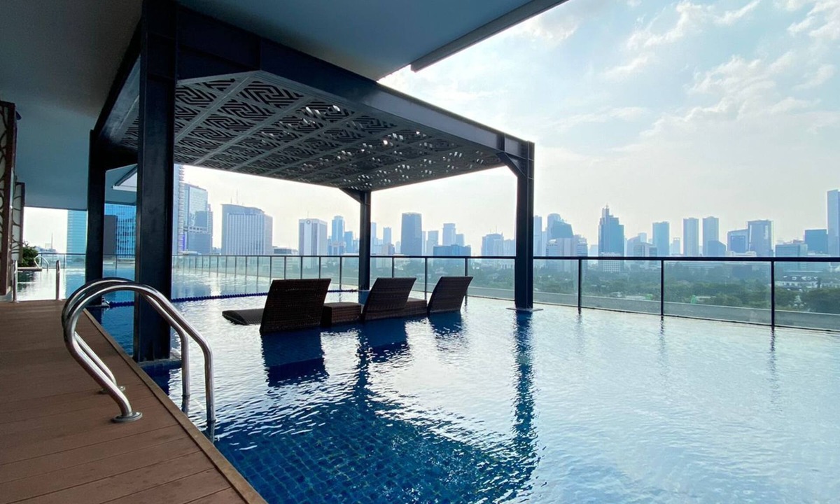 East Kuningan Apartment | Homey And Spacious 2Br At Samara Suites Apartment