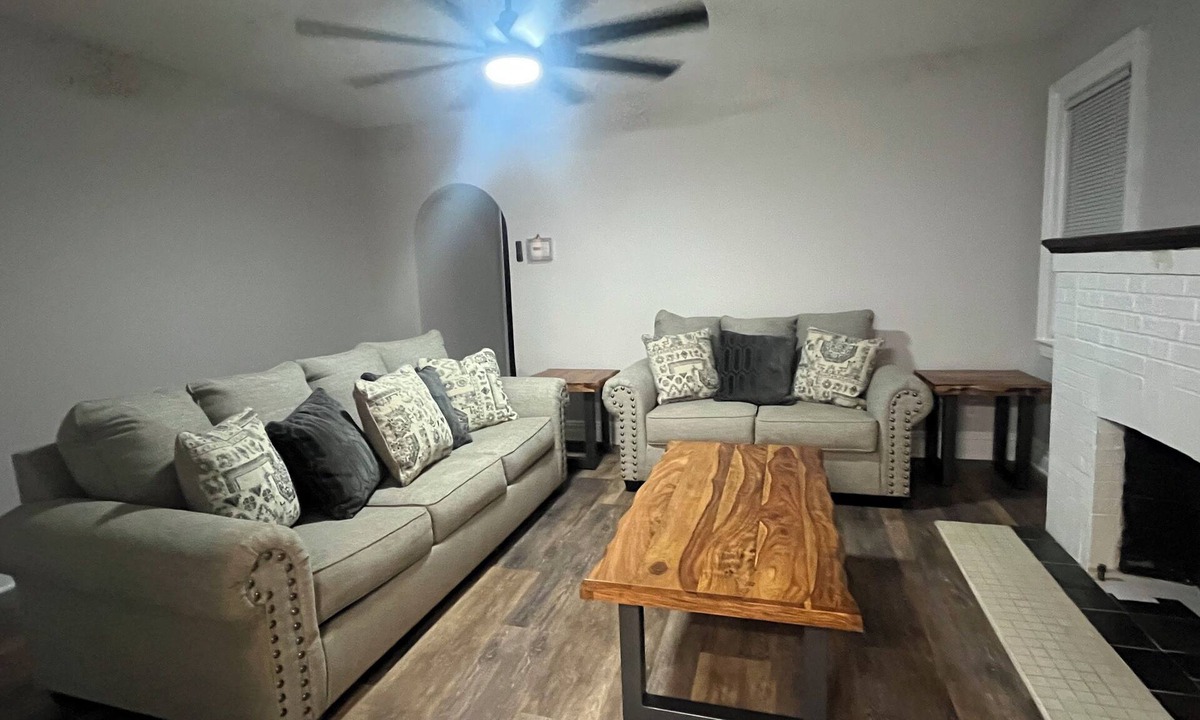 West Hempstead Apartment | Homey Hideaway
