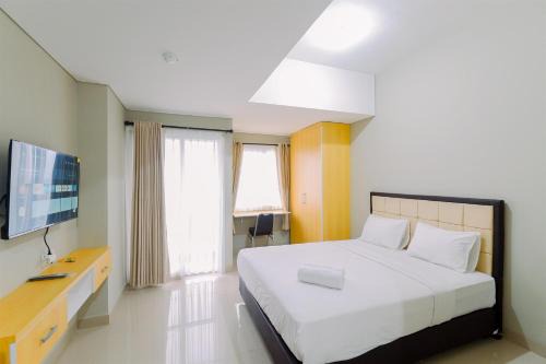 Kedungmanggu Apartment | Homey Studio at LRT City Sentul Royal Sentul Park Apartment By Travelio