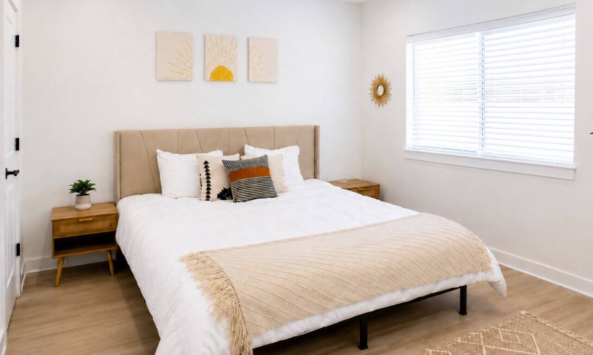 Sherman Apartment | Homey WorkerFriendly 2BR Space + Gym, Pool & Lndry