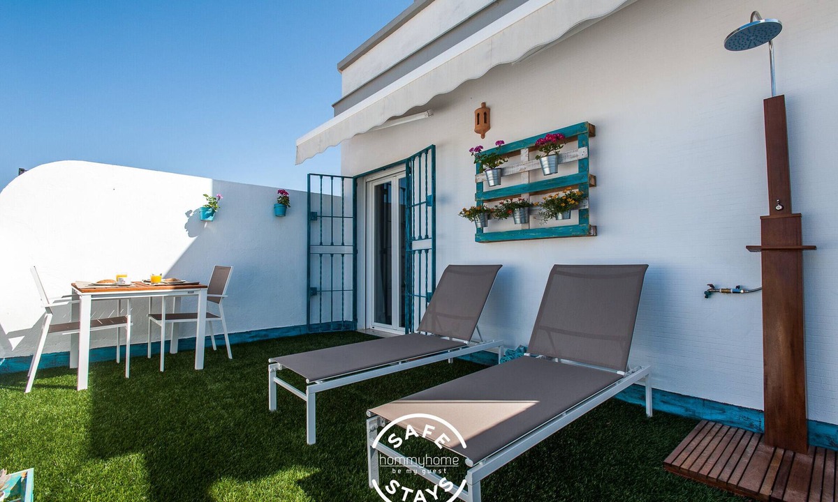 Encarnacion-Regina Apartment | Hommyhome Pozo Santo Penthouse