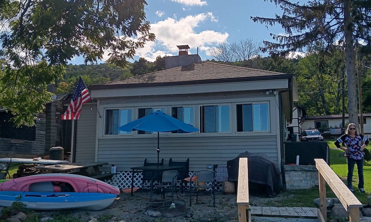 Honeoye Cottage | Honeoye Lake Waterfront Cottage