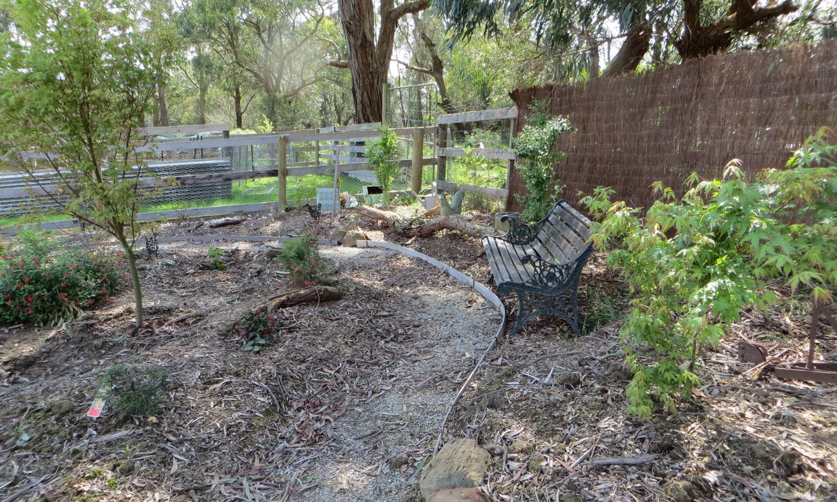 Yellingbo Bed & Breakfast | Honeyeater Cottage