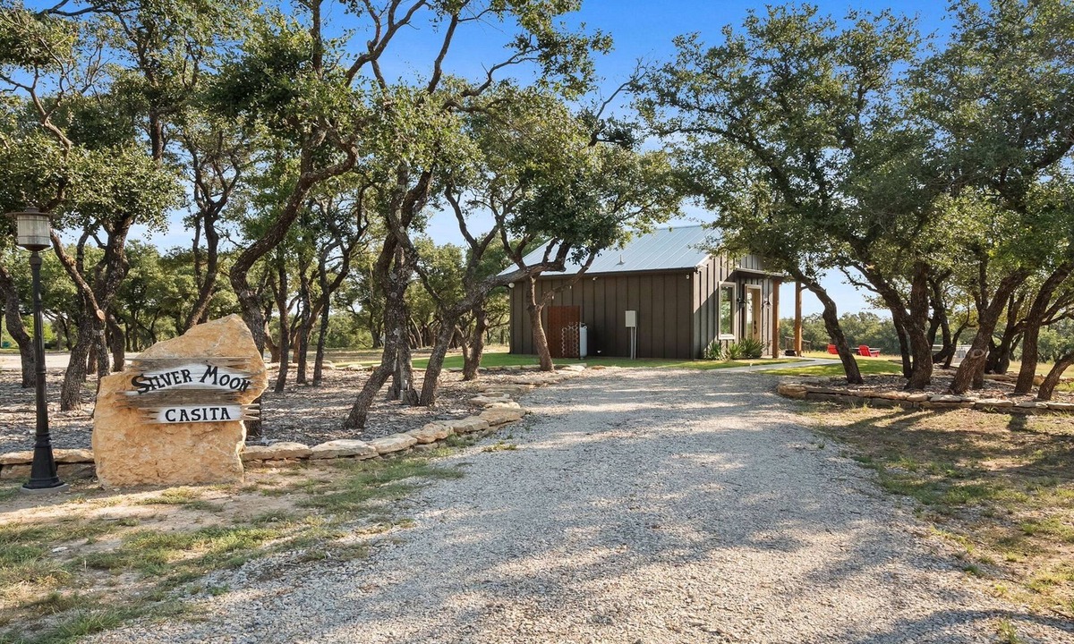 Graham House | Honeymooners Delight, Private Hot tub/FirePit,Pool