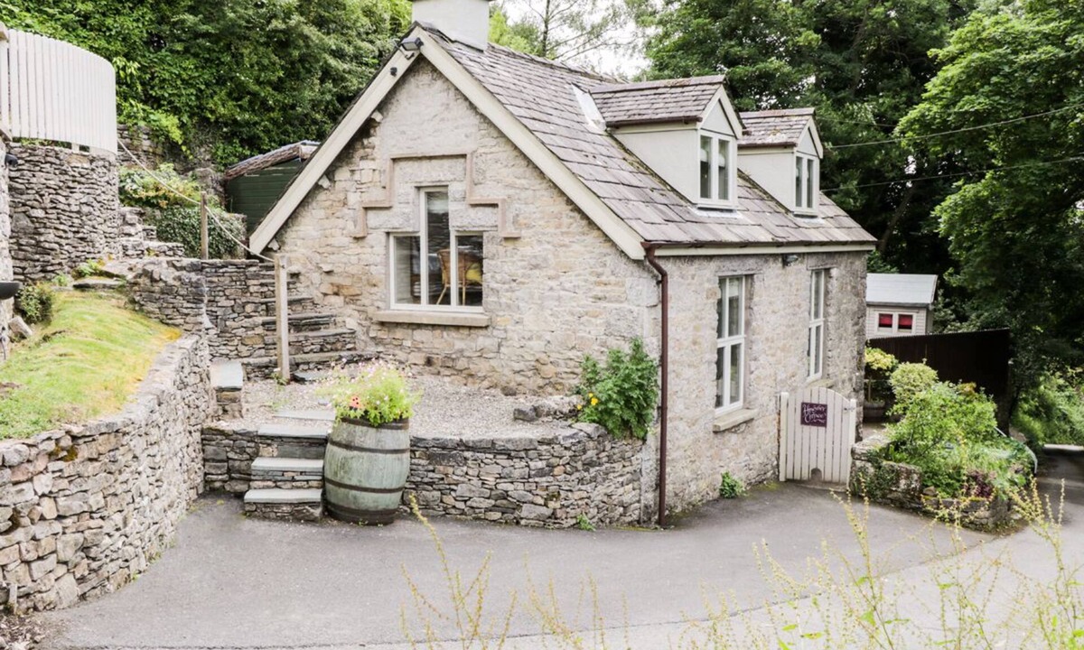 Brigsteer Cottage | Honeypot Cottage