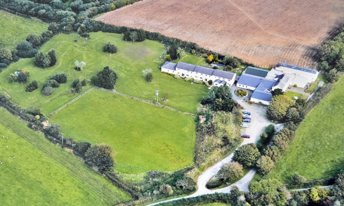 Woolfardisworthy Apartment | Honeysuckle Apartment - UK49308