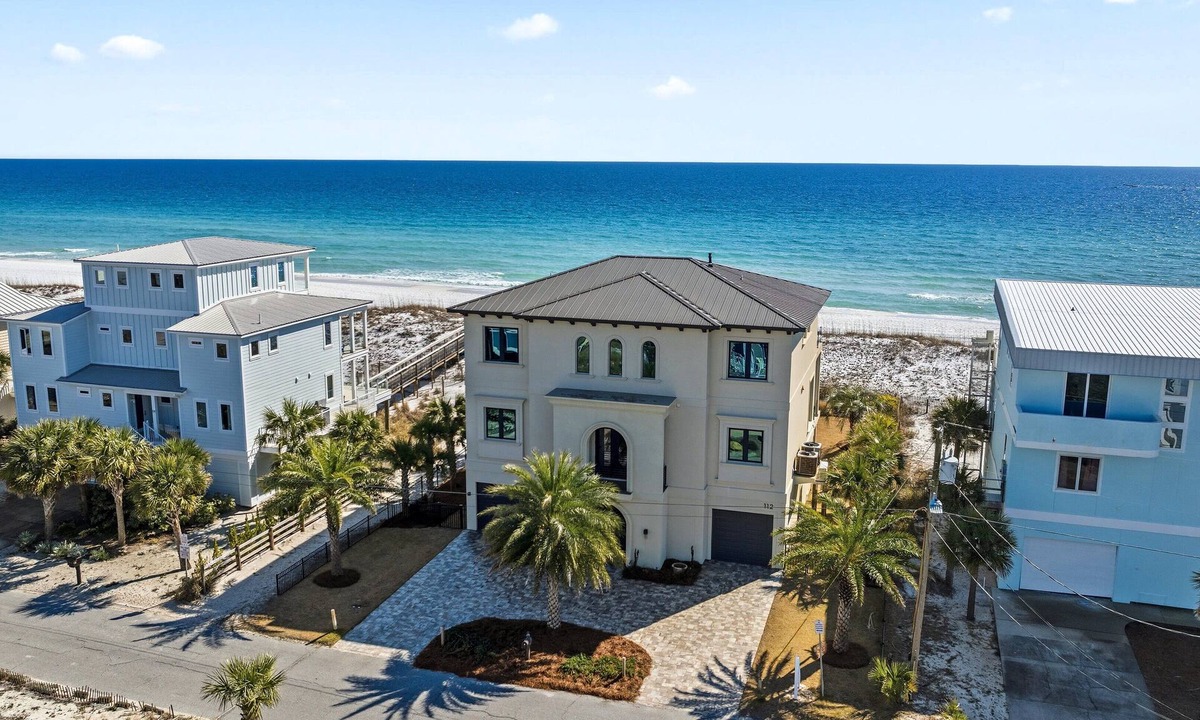 Villa Primera House | "Honeysuckle Blue" | Direct Beachfront | Beach Service | My Beach Getaways