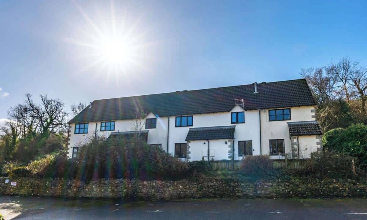 Beer House | Honeysuckle Cottage - Beer