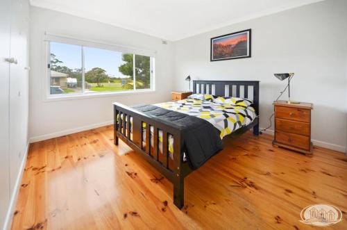 Portland House | Hook, Wine & Linger on Learmonth