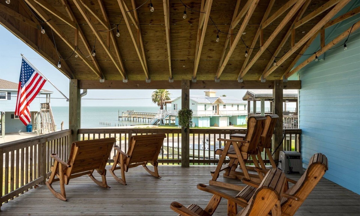 Rockport Cottage | Hook, Wine & Sinker by Miss Kitty’s