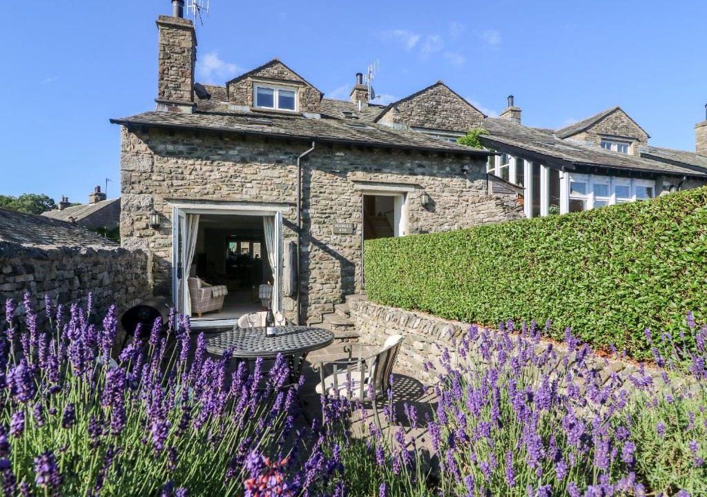 Sedgwick House | Hoopers End