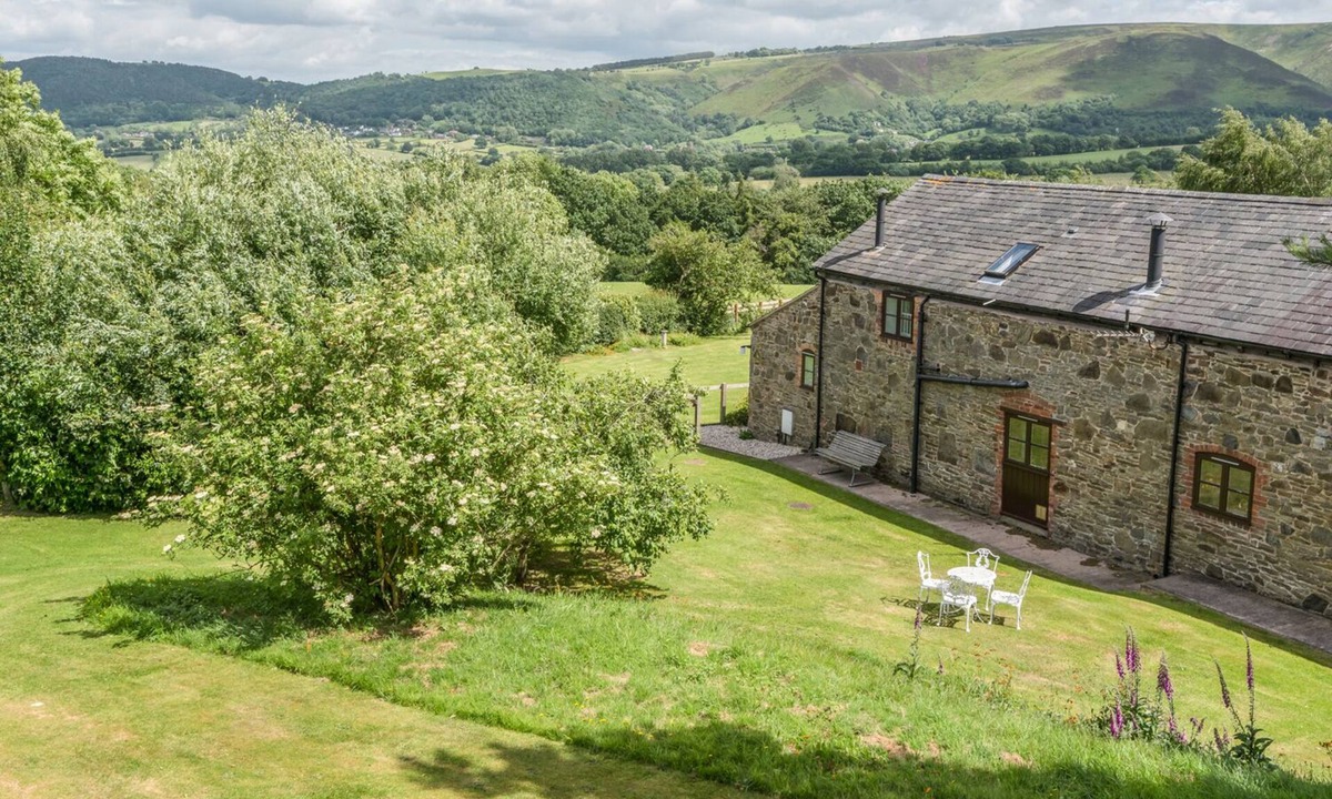 Pontesbury Cottage | Hope Hall Barn