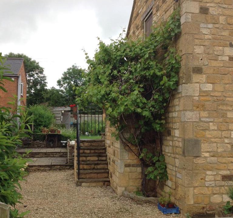 Whichford Apartment | Hops and the Vines