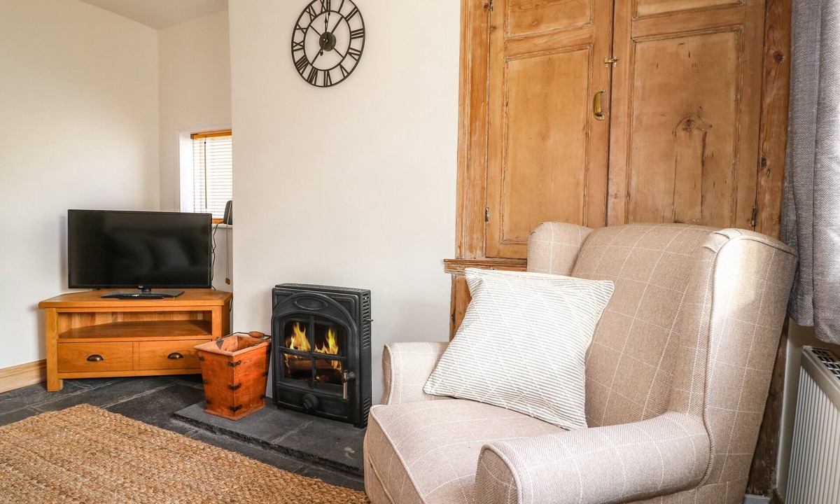 Doveridge Cottage | Hops Cottage