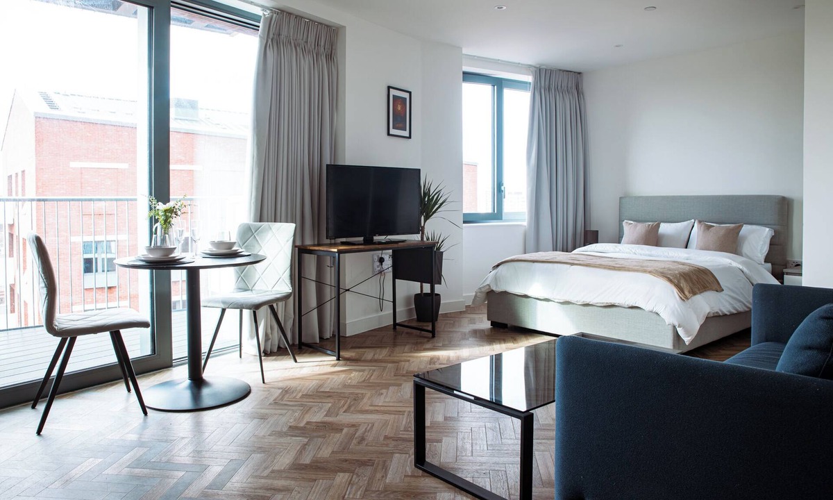 Lansbury Apartment | Horizon: A Modern Luxury Studio