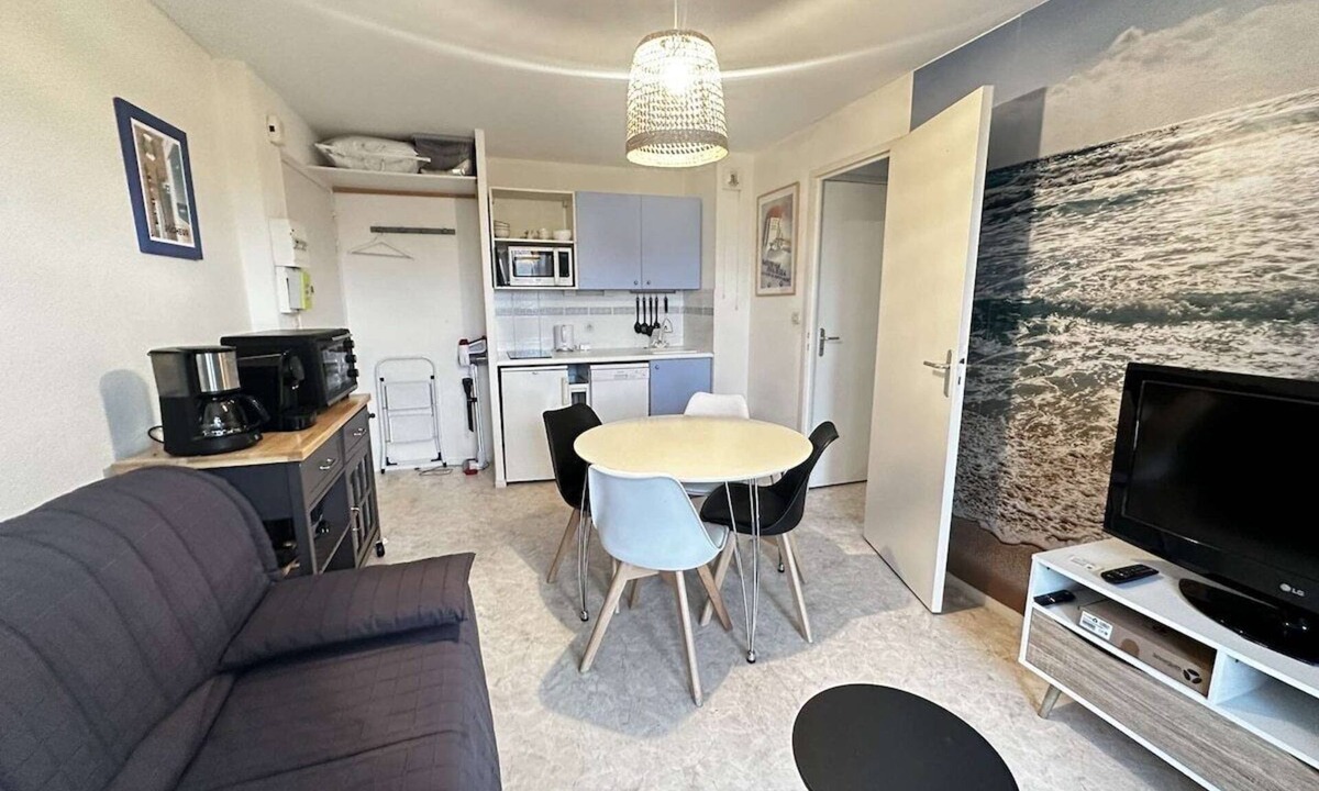 Ouistreham Apartment | Horizon détente, 2 steps from the sea