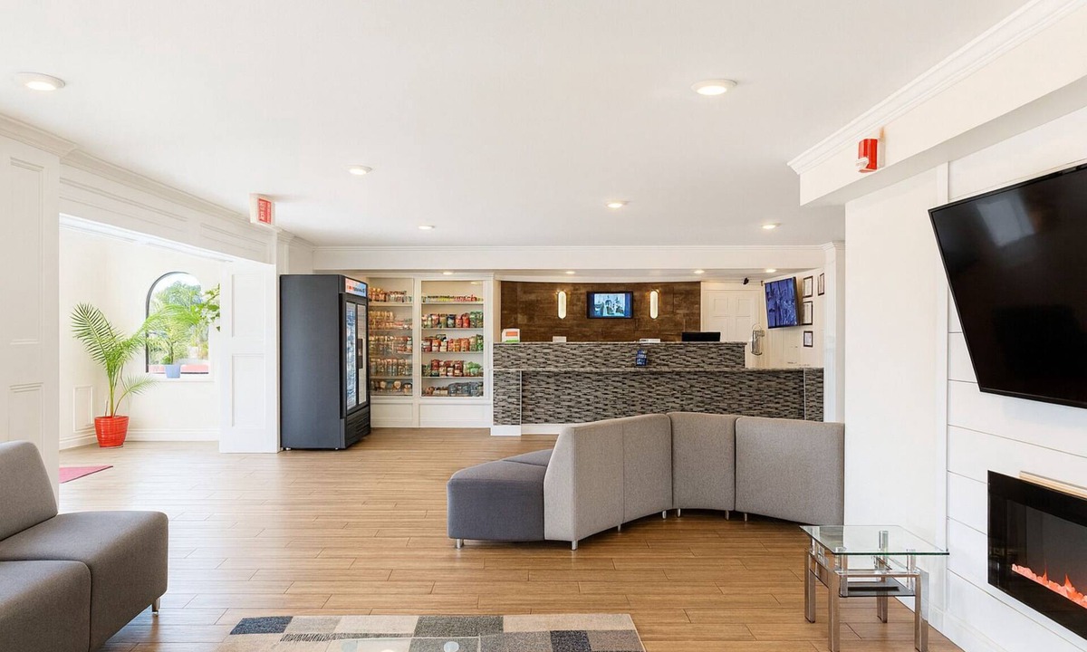 Norcross Hotel | Horizon Inn & Suites